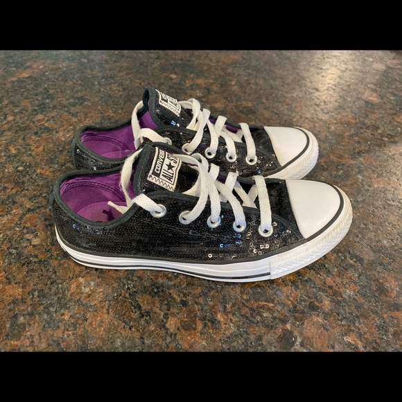 Converse - Picture 2 of 6